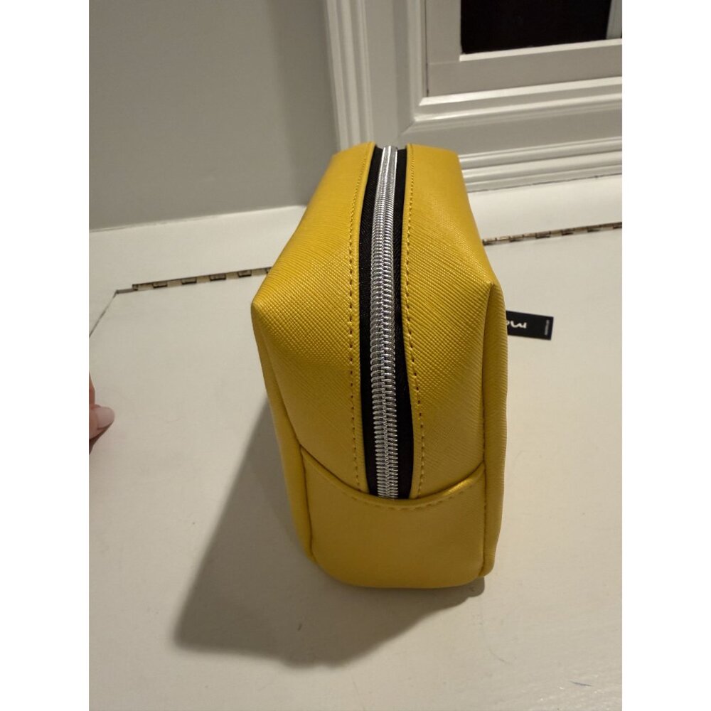 NWT Marc Tetro NYC Taxi Cosmetic Bag Pouch Yellow 7"x5"x3" [jb] - Picture 4 of 8
